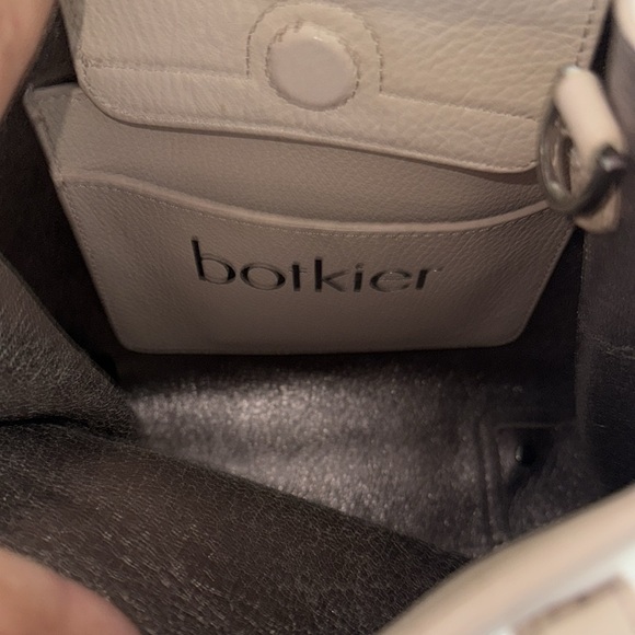 Very little use medium size bag - Picture 4 of 4